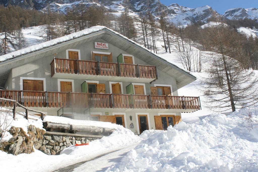 Maison Des Myrtilles Hotel Valgrisenche Exterior foto